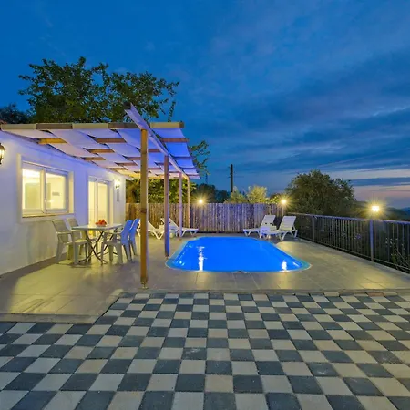 Hill Stone * 페티예